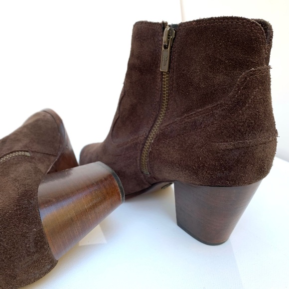 Frye Renee Seam Short Ankle Bootie Distressed Size 8.5 Western Brown Boots - Picture 5 of 14